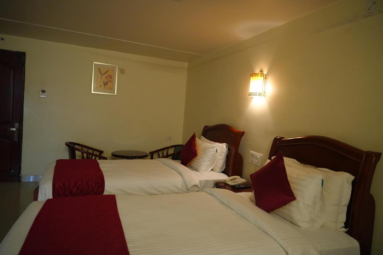 Mg Zion Hotel Tirupati Buitenkant foto
