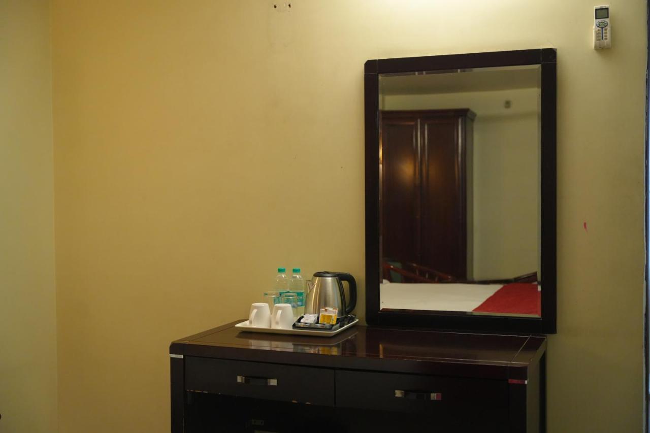 Mg Zion Hotel Tirupati Buitenkant foto